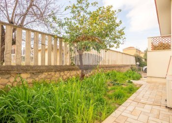 Giardino - Casa semi indipendente Via Filippo Cuggiani
 
5, Fiumicino - foto 58