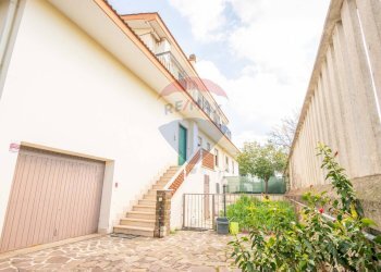 Casa all\'aperto - Casa semi indipendente Via Filippo Cuggiani
 
5, Fiumicino - foto 60