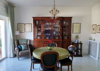 Sala da pranzo - Quadrilocale Via Vincenzo Gambardella, Torre Annunziata - foto 23