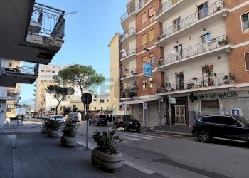 Edificio all\'aperto - Quadrilocale Via Vincenzo Gambardella, Torre Annunziata - foto 5
