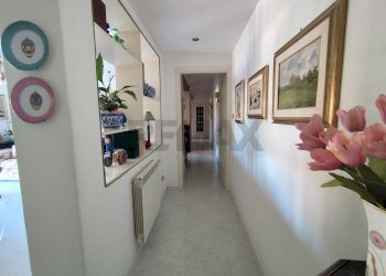 Hall / corridoio - Quadrilocale Via Vincenzo Gambardella, Torre Annunziata - foto 13