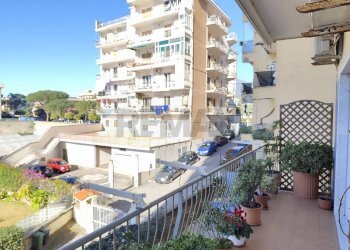 Balcone - Quadrilocale Via Vincenzo Gambardella, Torre Annunziata - foto 15