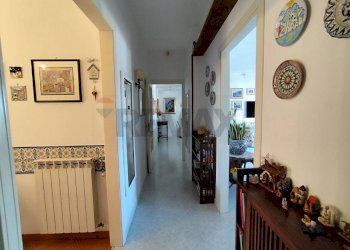 Hall / corridoio - Quadrilocale Via Vincenzo Gambardella, Torre Annunziata - foto 36