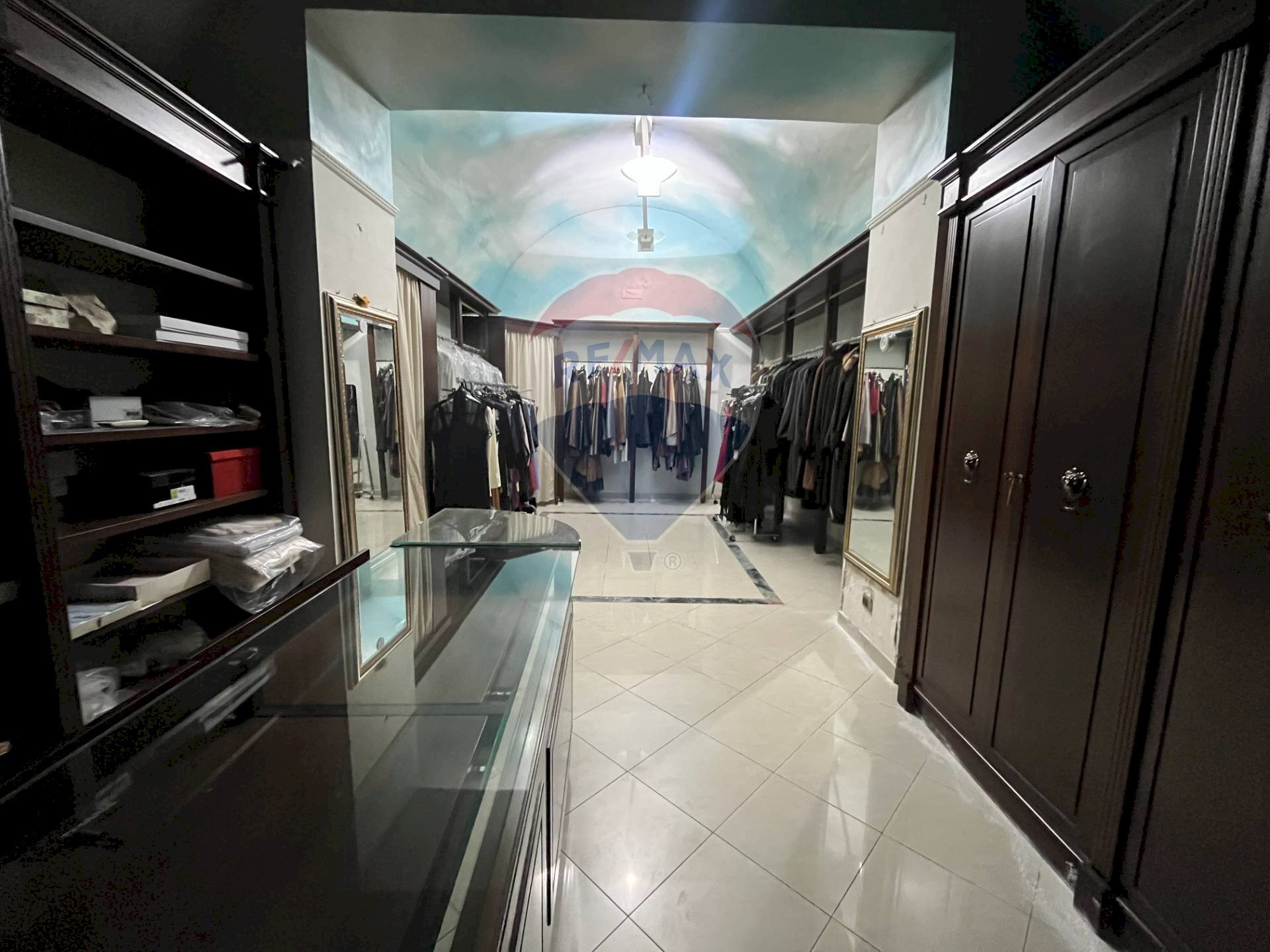 interno negozio - Shop Via Napoli
 
133, Napoli - photo 3