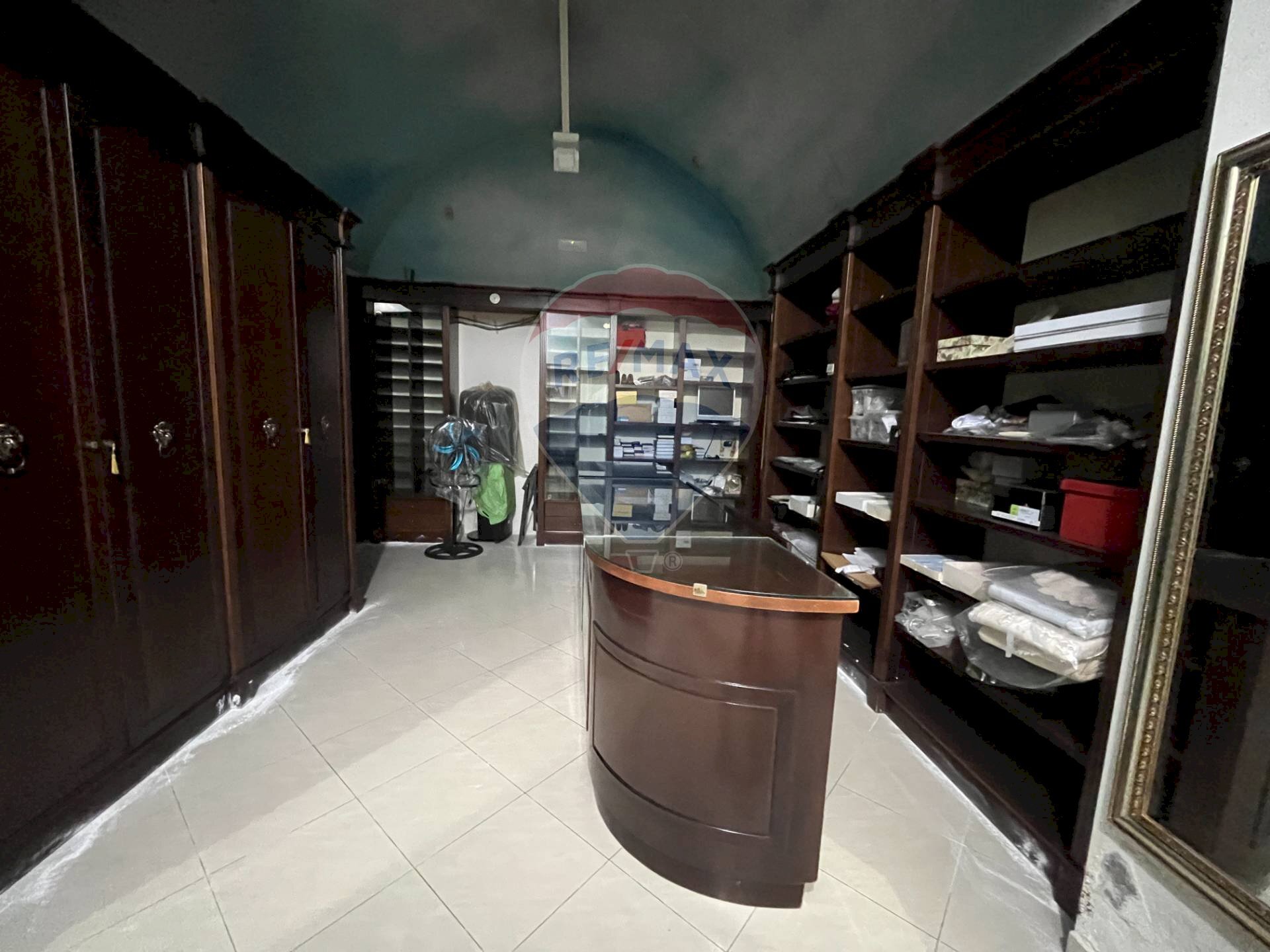 interno - Shop Via Napoli
 
133, Napoli - photo 2