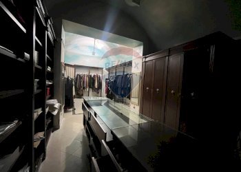 interno - Shop Via Napoli
 
133, Napoli - photo 4