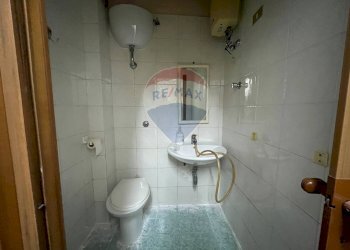 Bagno - Shop Via Napoli
 
133, Napoli - photo 7