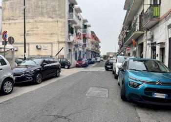 strada - Shop Via Napoli
 
133, Napoli - photo 12