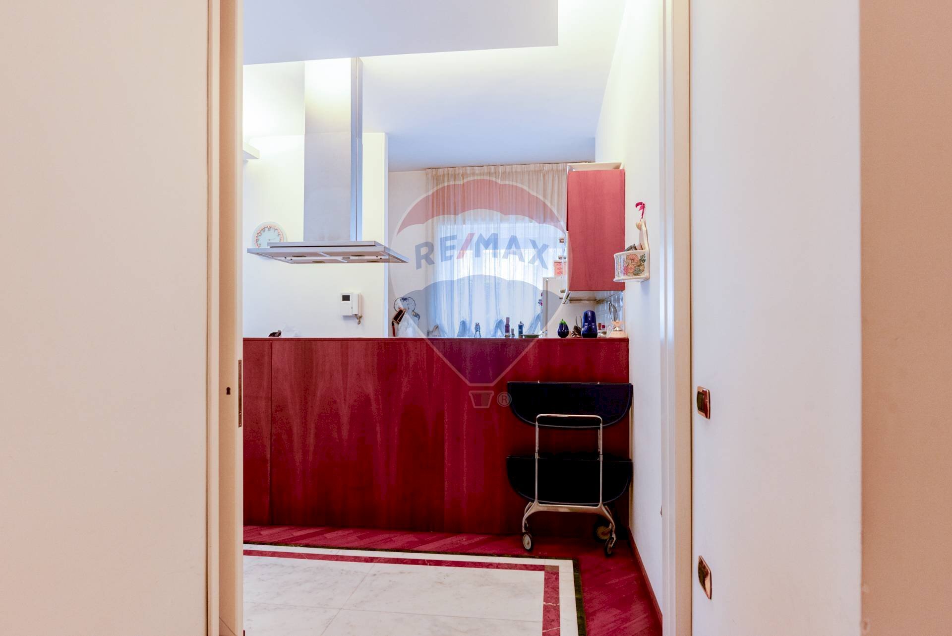 Bagno - Appartamento Via Raffaele Morghen
 
41, Napoli - foto 3