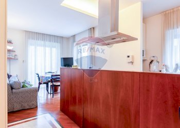 Foto 6 - Apartment Via Raffaele Morghen
 
41, Napoli - photo 5