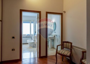 Foto 9 - Apartment Via Raffaele Morghen
 
41, Napoli - photo 8