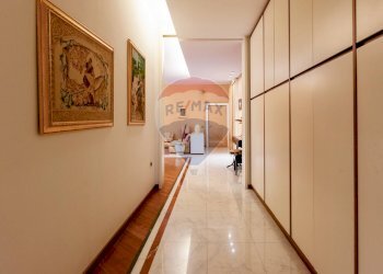 Foto 20 - Apartment Via Raffaele Morghen
 
41, Napoli - photo 19