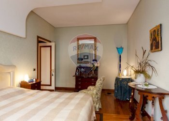 Foto 30 - Apartment Via Raffaele Morghen
 
41, Napoli - photo 29