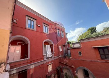 Edificio all\'aperto - Quadrilocale Via Ottavio Morisani
 
45, Napoli - foto 5