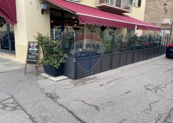 Edificio all\'aperto - Cafeteria - Cold Bar Via Bacchini
 
44, Fidenza - photo 1