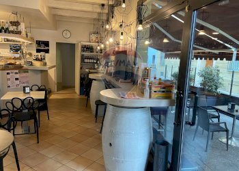 Cucina - Cafeteria - Cold Bar Via Bacchini
 
44, Fidenza - photo 8