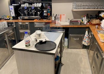 Cucina - Cafeteria - Cold Bar Via Bacchini
 
44, Fidenza - photo 15