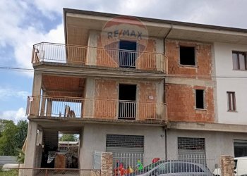 Edificio all\'aperto - Casa indipendente Santi Cosma e Damiano - foto 2