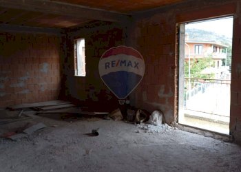 Stanza vuota - Casa indipendente Santi Cosma e Damiano - foto 7