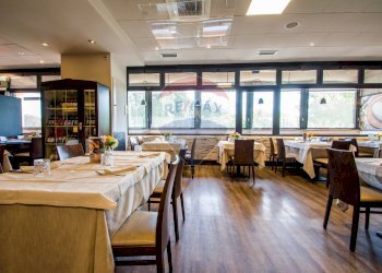 Sala da pranzo - Locale Commerciale Dormelletto - foto 7