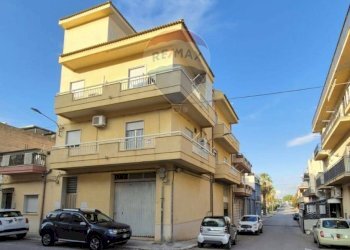 Edificio all\'aperto - Apartment via G. Di Modica, Vittoria - photo 20