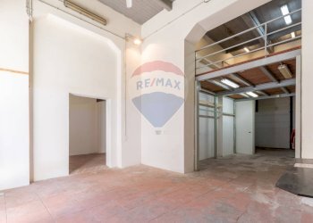 Parcheggio - Negozio Via Goethe
 
6-8-10-18, Palermo - foto 6