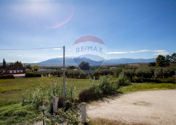 Vista delle montagne - Villa Via Alfonso Della Valle
 
20, Cepagatti - foto 18