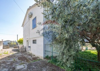 Casa all\'aperto - Villa Via Alfonso Della Valle
 
20, Cepagatti - foto 19