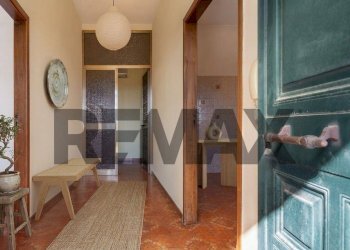 Hall / corridoio - Villa Via Alfonso Della Valle
 
20, Cepagatti - photo 4