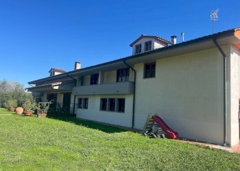 Foto 15 - Villa a Schiera via della galeotta
 
6, Altopascio - foto 15