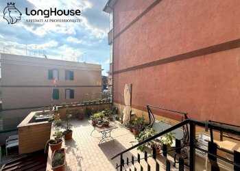 Foto 1 - Trilocale Via Fratelli Mazzocchi
 
48, Roma - foto 1