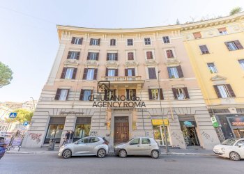 Foto 1 - Quadrilocale Piazza Dei Re Di Roma
 
3, Roma - foto 1