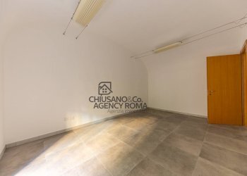 Foto 3 - Quadrilocale Piazza Dei Re Di Roma
 
3, Roma - foto 3