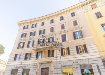 Foto 32 - Quadrilocale Piazza Dei Re Di Roma
 
3, Roma - foto 32