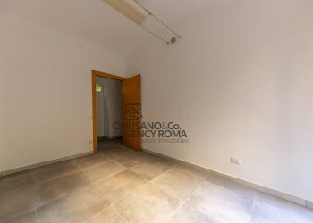 Foto 21 - Quadrilocale Piazza Dei Re Di Roma
 
3, Roma - foto 21