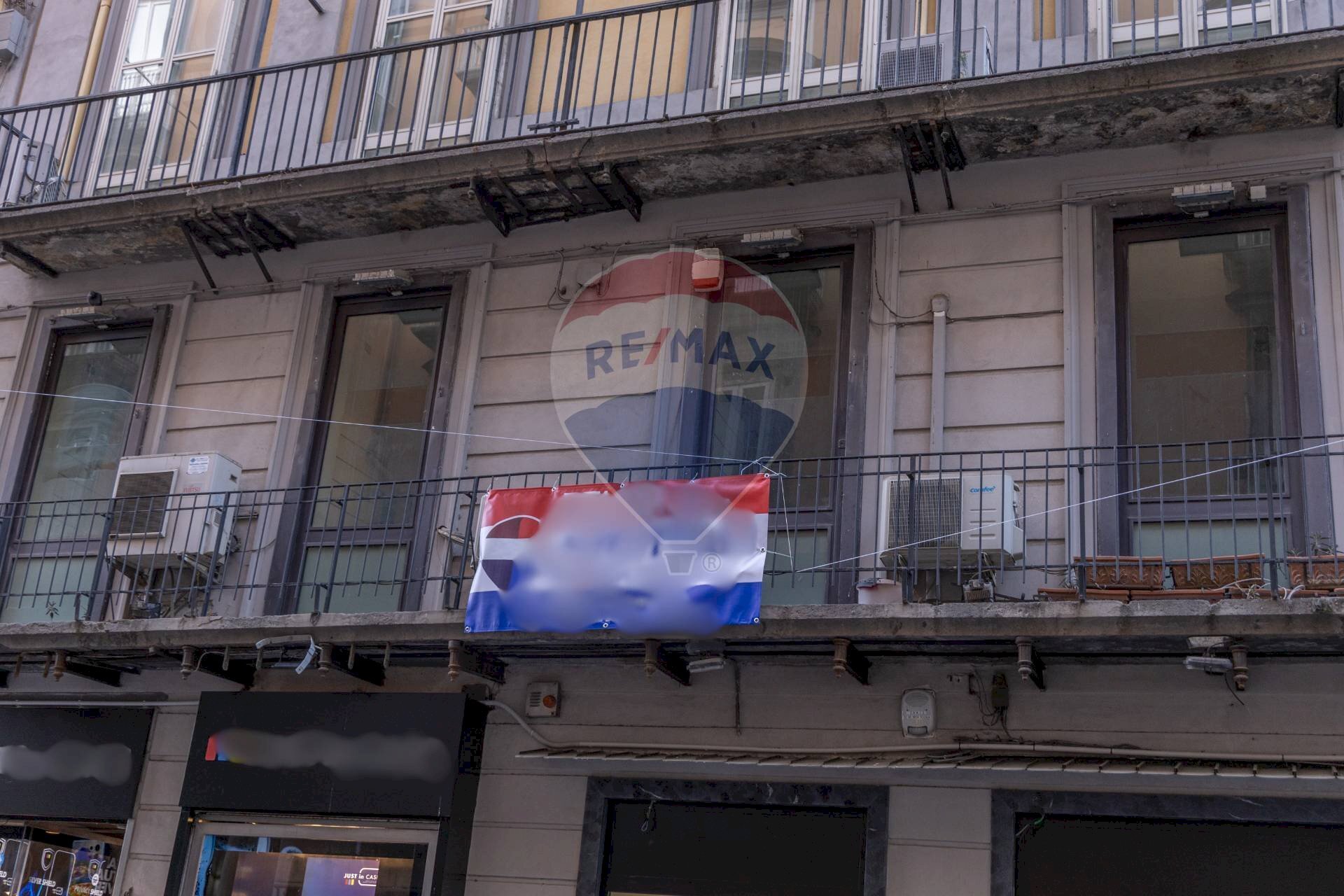 Edificio all\'aperto - Office via Sergente Maggiore
 
4, Napoli - photo 1