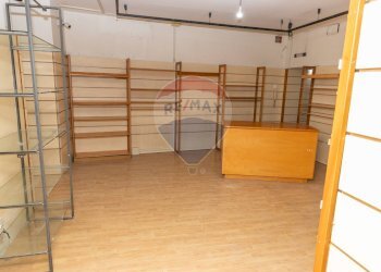 Dispensa di stoccaggio - Ufficio via Sergente Maggiore
4, Napoli - foto 7