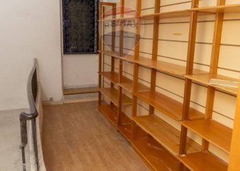 Dispensa di stoccaggio - Ufficio via Sergente Maggiore
4, Napoli - foto 9