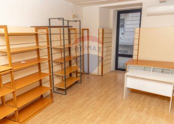 Dispensa di stoccaggio - Ufficio via Sergente Maggiore
4, Napoli - foto 21