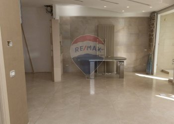 Stanza vuota - Quadrilocale Indipendenza
 
16, Casoria - foto 18