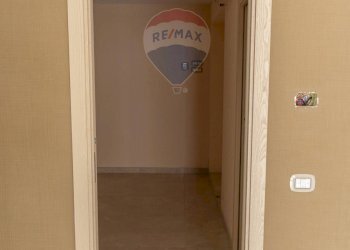 Hall / corridoio - Quadrilocale Indipendenza
 
16, Casoria - foto 27