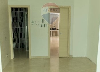 Stanza vuota - Quadrilocale Indipendenza
 
16, Casoria - foto 5