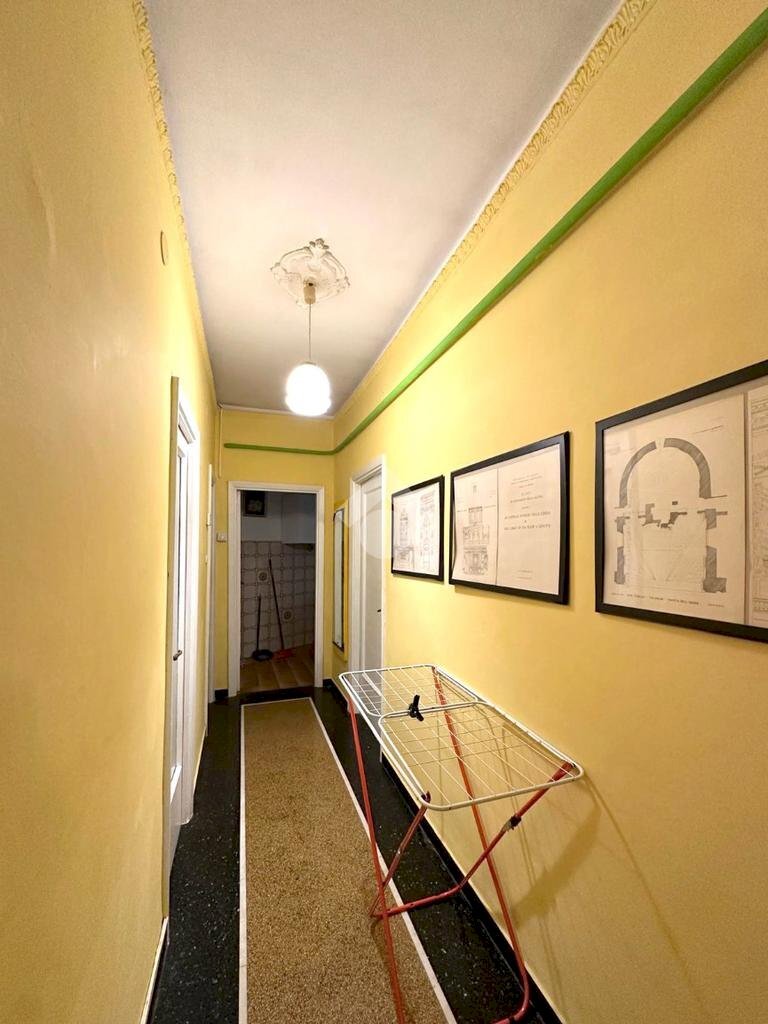 Monolocale Stradone di Sant'Agostino, Genova (zona Centro Storico) - foto 3