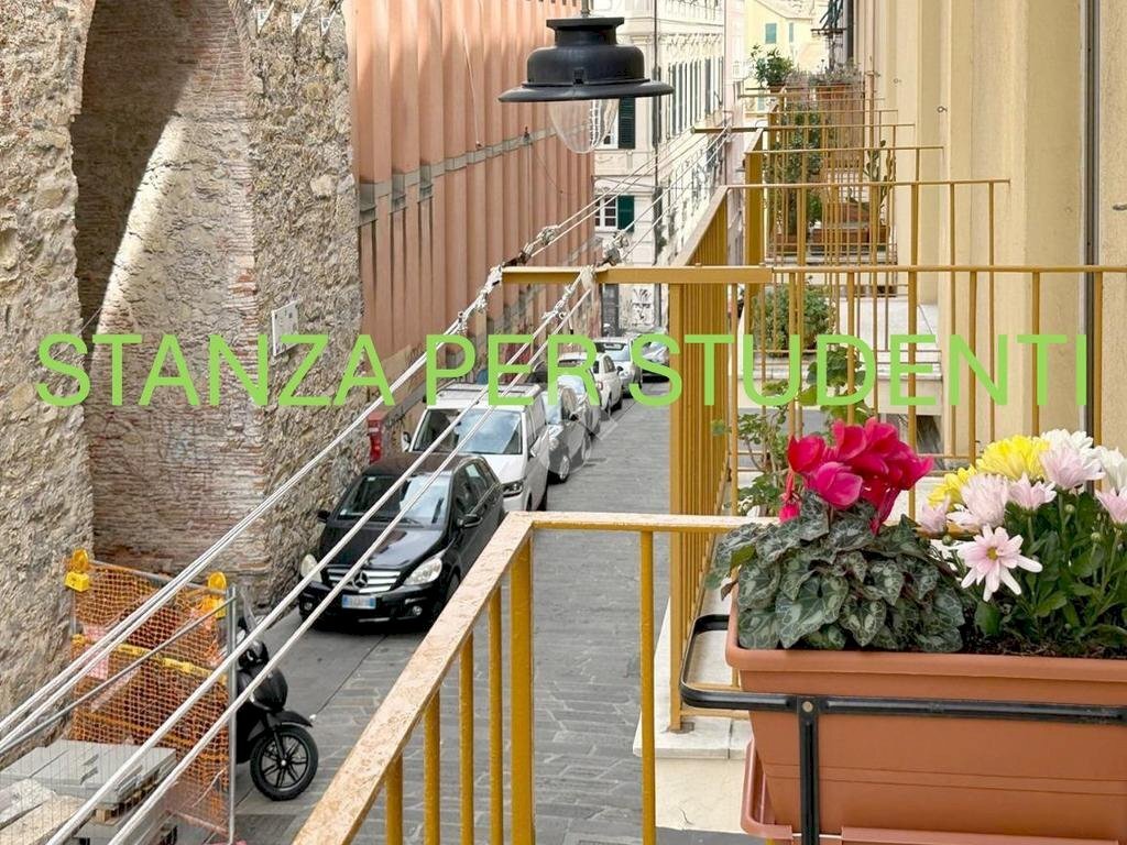 Monolocale Stradone di Sant'Agostino, Genova (zona Centro Storico) - foto 1