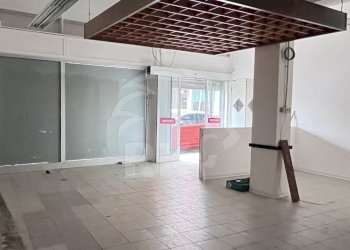 IMG_7677.jpg - Locale Commerciale VIA del PAVONE 73, Ferrara - foto 5