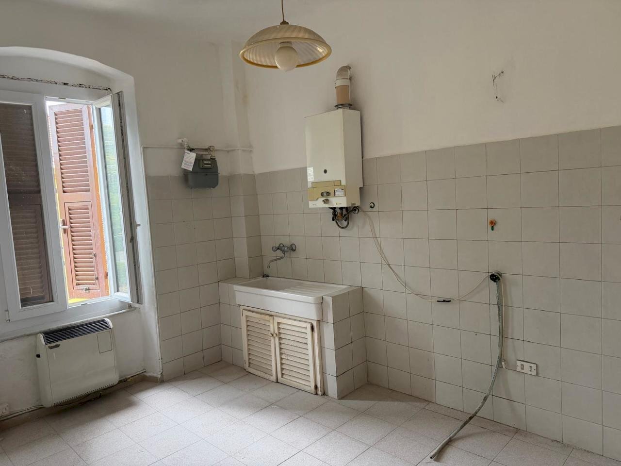 35d08130-d1e2-490f-822e-00a95fa46716.jpg - Casa semi indipendente Viale Giuseppe Mazzini 10, Sarzana - foto 3