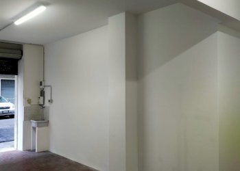 7e1ad24f-bed5-4753-bd2c-1e08db4ddc35.JPG - Box Via del Commercio 44 R, Genova - foto 3