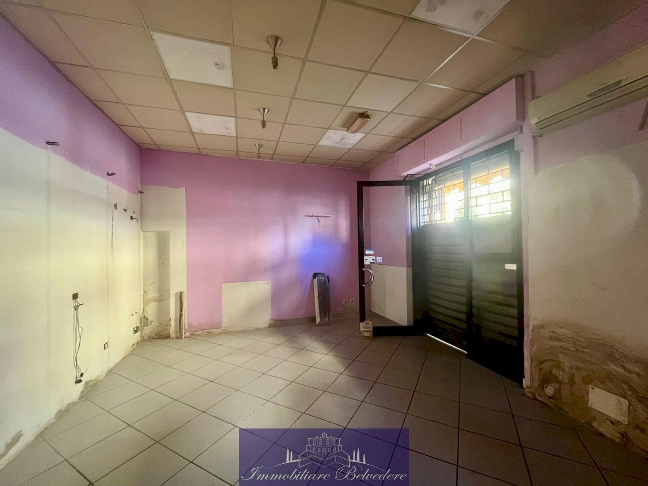 WhatsApp Image 2025-10-27 at 11.12.30 (3).jpeg - Locale Commerciale Via Corbinaie, Scandicci - foto 3