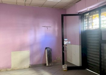 WhatsApp Image 2025-10-27 at 11.12.30 (1).jpeg - Locale Commerciale Via Corbinaie, Scandicci - foto 2