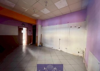 WhatsApp Image 2025-10-27 at 11.12.30 (4).jpeg - Locale Commerciale Via Corbinaie, Scandicci - foto 4